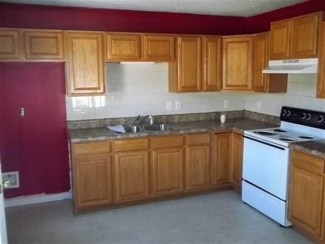 212 Keith Dr, Warner Robins, GA 31093 photo 4