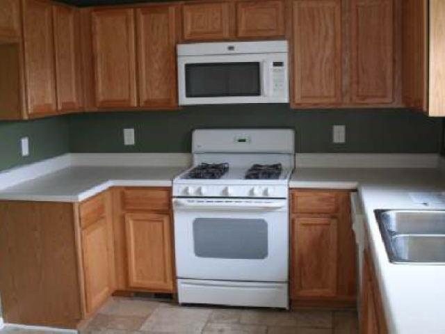 476 Bishop Ct, Commerce, GA 30529 photo 6