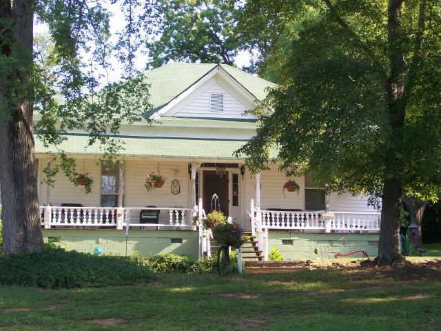 3780 Rex Cir, Rex, GA 30273 photo 1