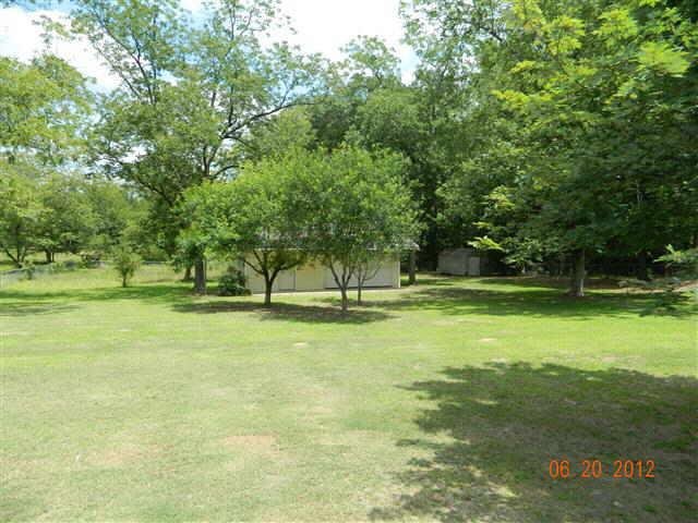 647 Old Milner Rd, Barnesville, GA 30204 photo 10