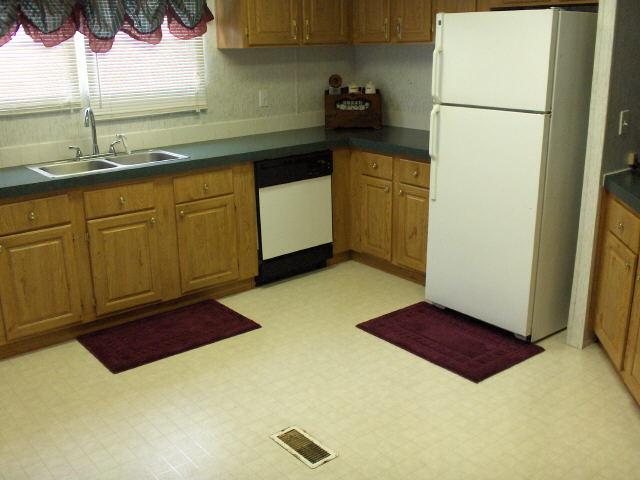 220 Brandy, Douglas, GA 31535 photo 6