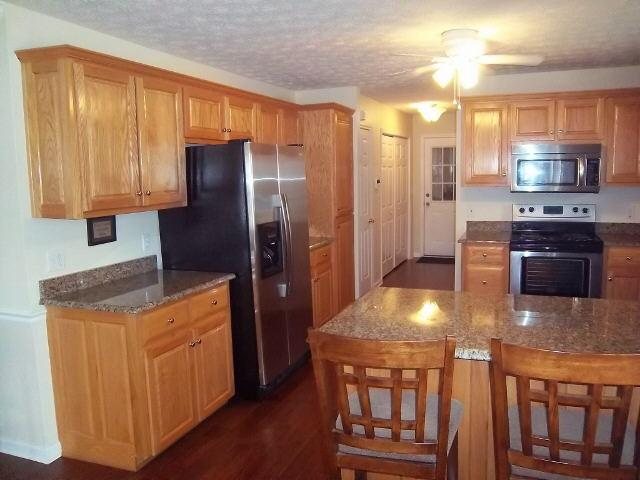 703 Michael Dr, Winder, GA 30680 photo 5