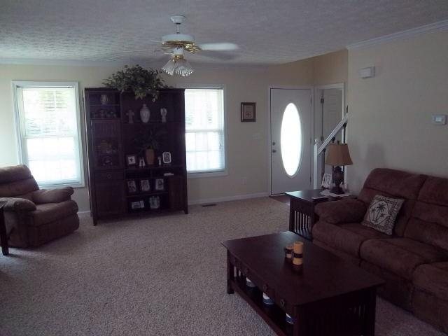 703 Michael Dr, Winder, GA 30680 photo 3