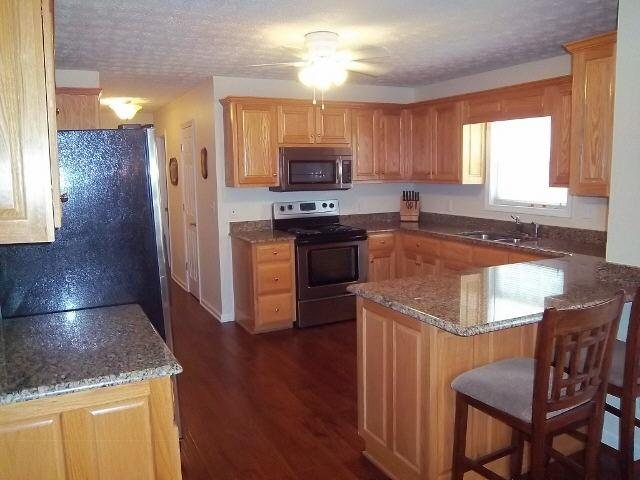 703 Michael Dr, Winder, GA 30680 photo 6