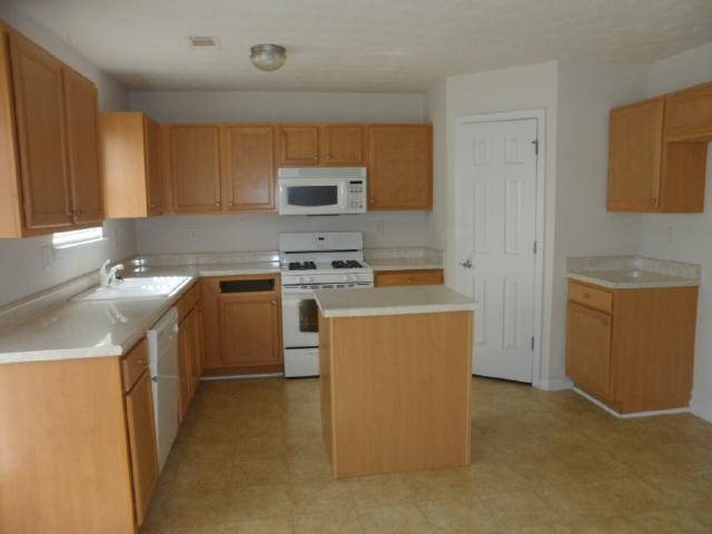 260 Timberlake Ter, Covington, GA 30016 photo 8