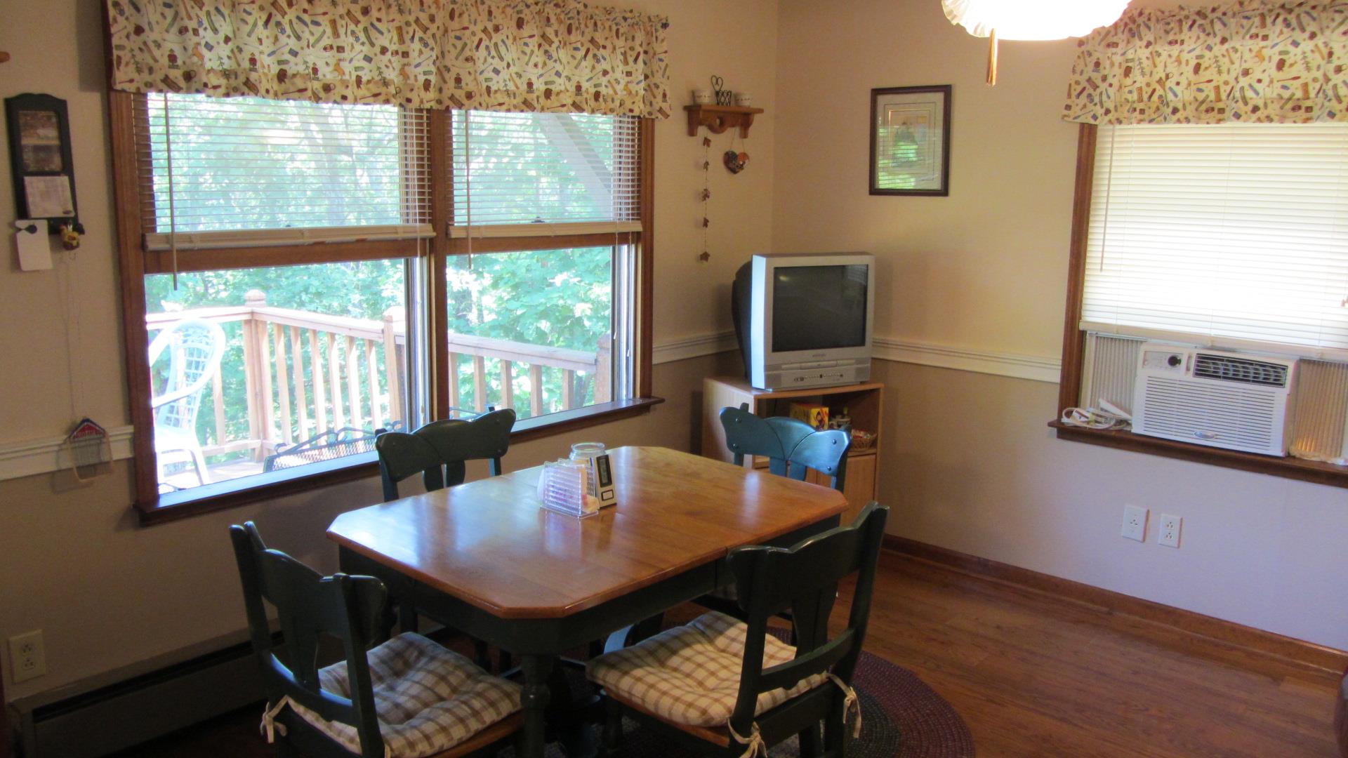 209 Skyview Dr, Clarkesville, GA 30523 photo 6