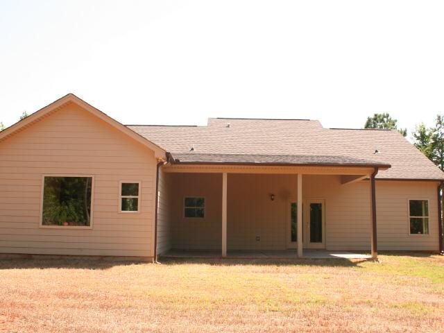 422 Jasmine Cir, Lagrange, GA 30240 photo 2