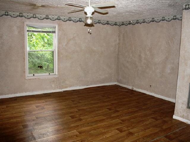 284 E Gordon, Lyons, GA 30436 photo 5