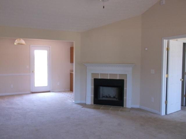 595 S Harkness St, Jackson, GA 30233 photo 3