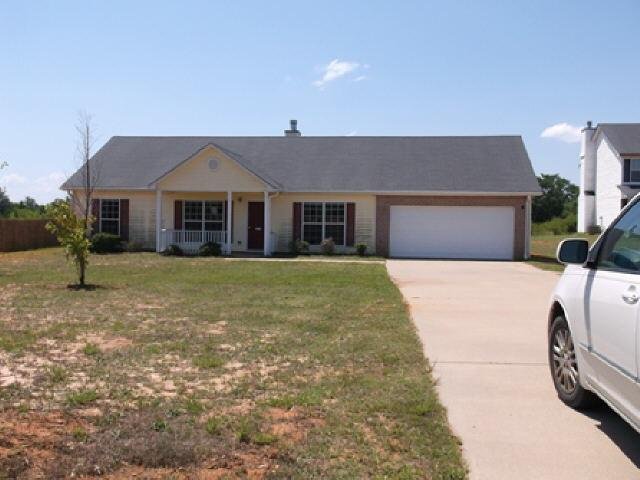 595 S Harkness St, Jackson, GA 30233 photo 1
