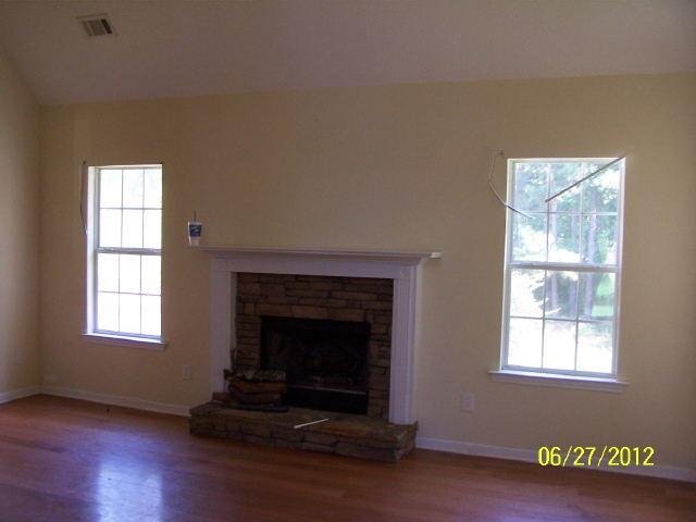 105 Waters Edge Ln, Jackson, GA 30233 photo 2