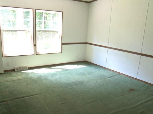 282 Kennedy Dr, Commerce, GA 30530 photo 3