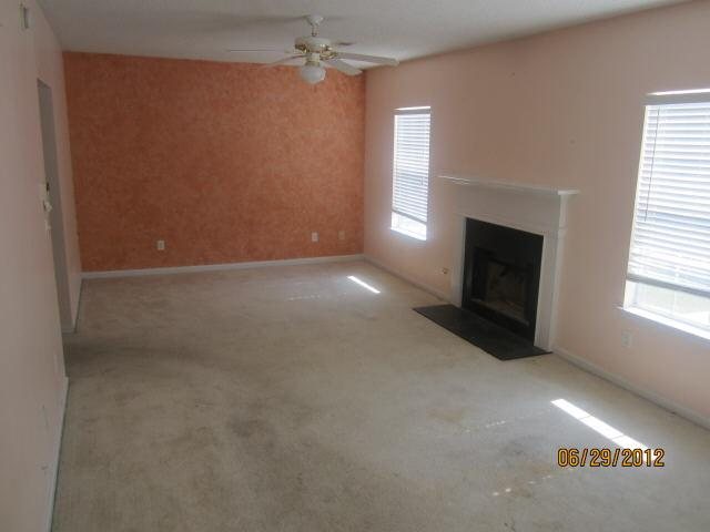 10 Alanton Ct, Covington, GA 30016 photo 2