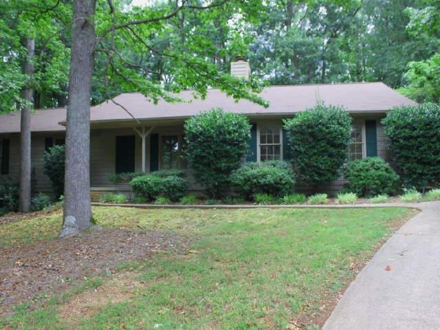 2858 Cascade Dr, Gainesville, GA 30504 photo 1