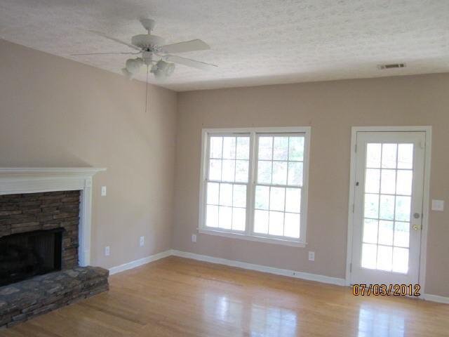 310 Apache Dr, Canton, GA 30115 photo 3