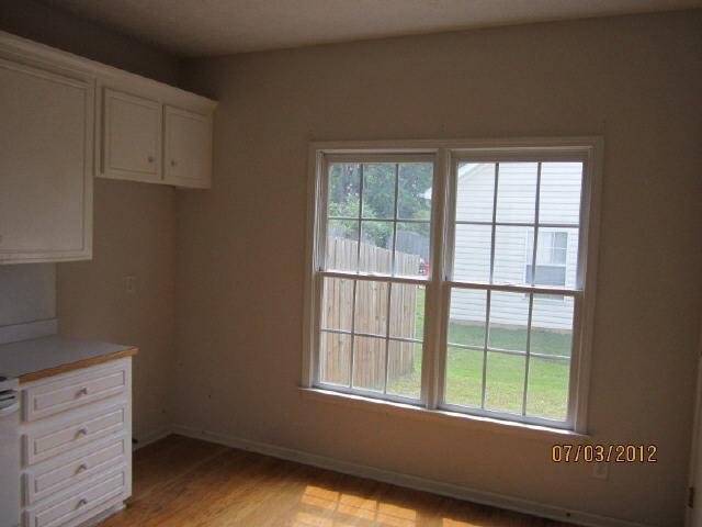 310 Apache Dr, Canton, GA 30115 photo 9
