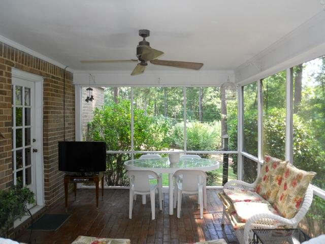 902 S Willowcrest Way, Lagrange, GA 30240 photo 3