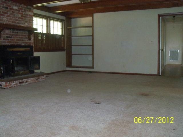 156 Alton Dr, Lagrange, GA 30240 photo 3