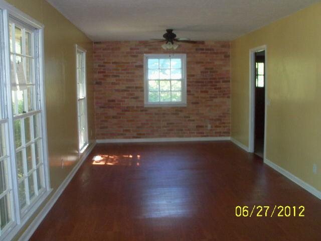 156 Alton Dr, Lagrange, GA 30240 photo 4
