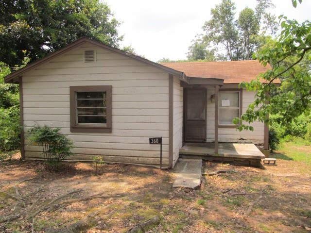 360 Circle Dr, Cornelia, GA 30531 photo 1