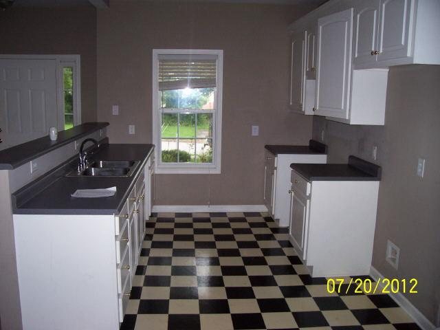 320 Banks St, Cornelia, GA 30531 photo 2