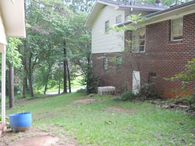 26 Elm Dr, Toccoa, GA 30577 photo 2