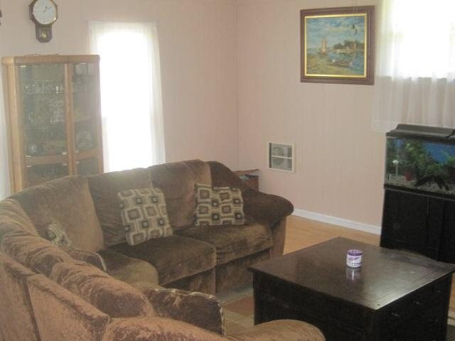 304 E Lane St, Brooklet, GA 30415 photo 5