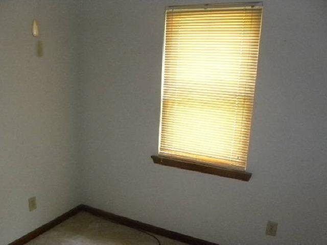 1735 Duffey Dr, Morrow, GA 30260 photo 10