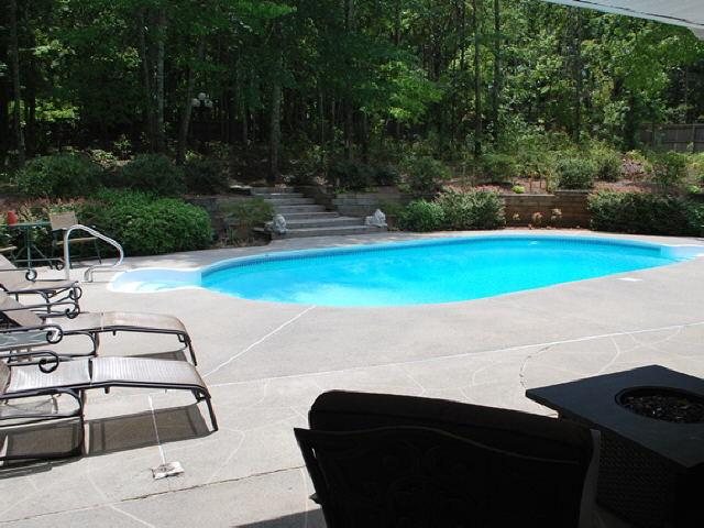 220 Pendleton Trl, Tyrone, GA 30290 photo 3