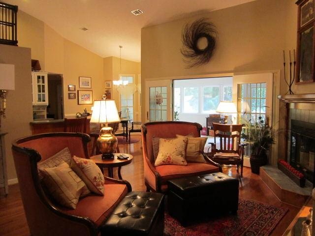 207 Village Dr, Lagrange, GA 30240 photo 2
