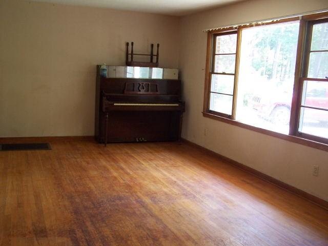129 Williams St, Toccoa, GA 30577 photo 5