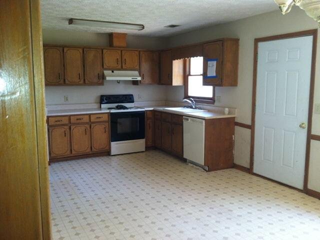 20 Red Oak Ct, Covington, GA 30016 photo 3