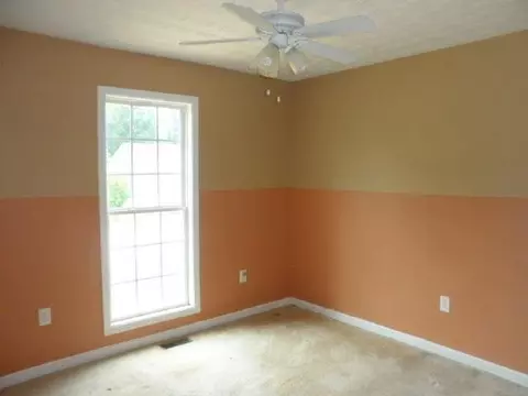 185 Shadowbrook Trce, Covington, GA 30016 photo 11
