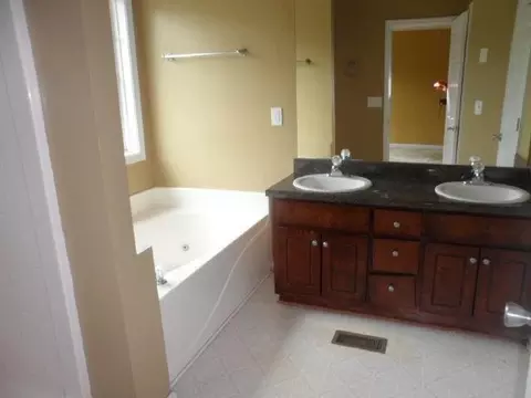 185 Shadowbrook Trce, Covington, GA 30016 photo 10