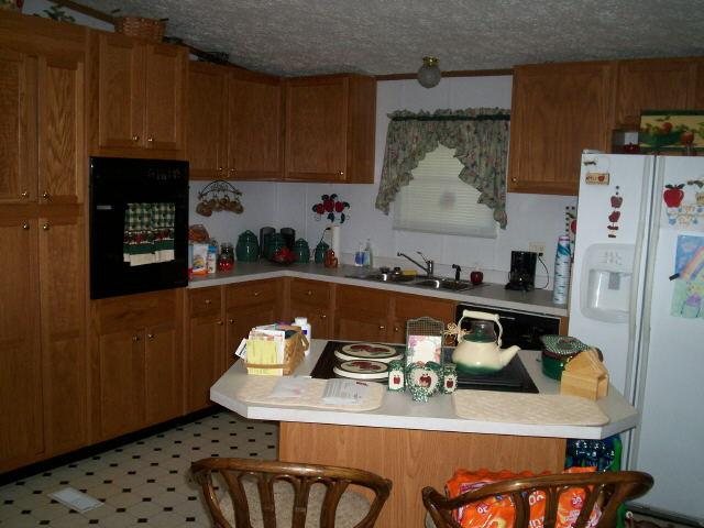 80 White Birch Dr, Covington, GA 30016 photo 2