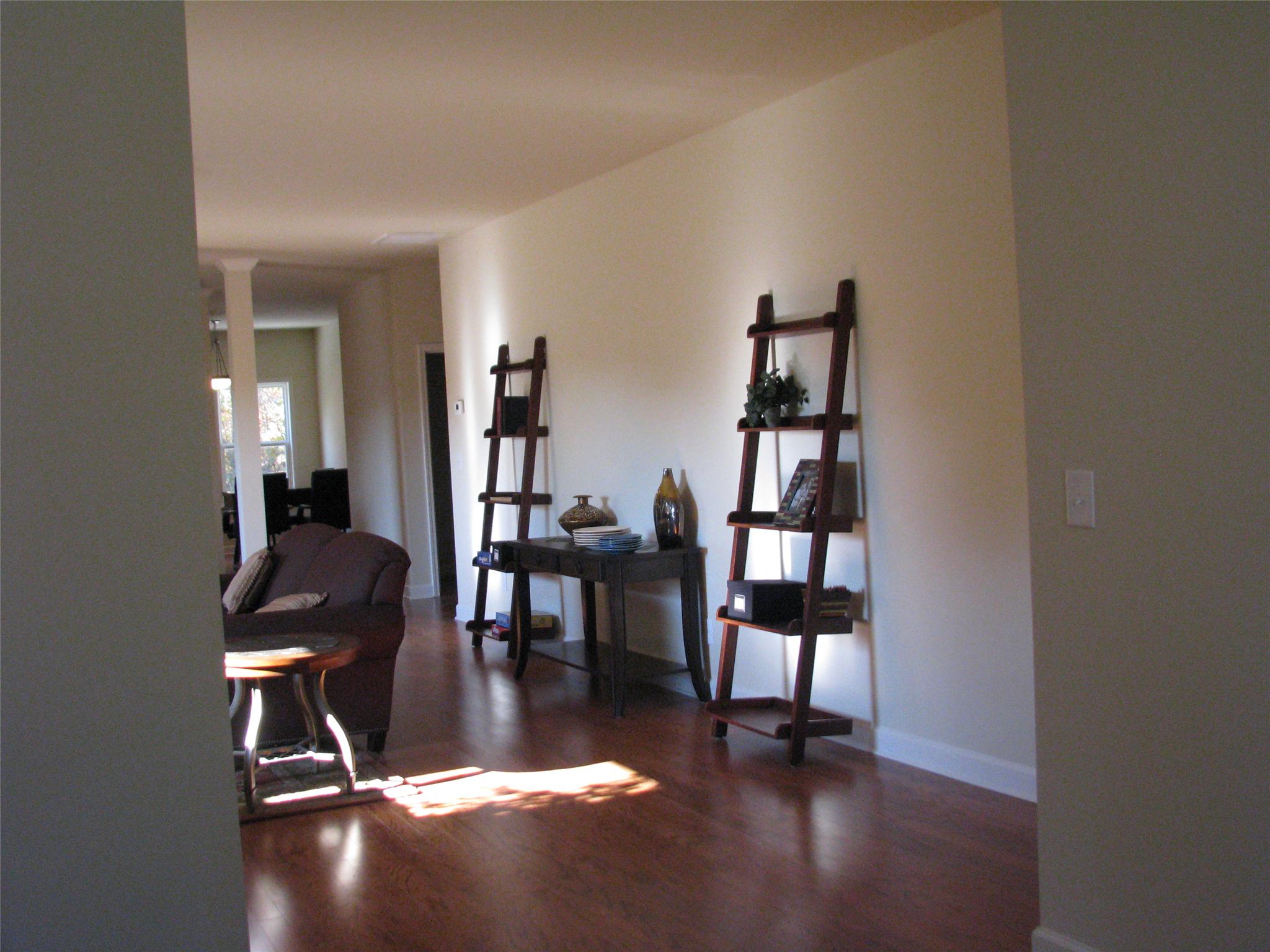 470 Pringle Dr, Suwanee, GA 30024 photo 3