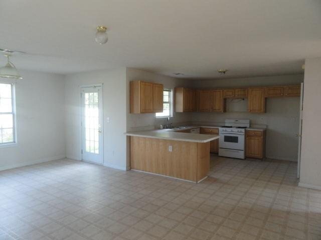 205 Hazelhurst Dr, Covington, GA 30016 photo 4
