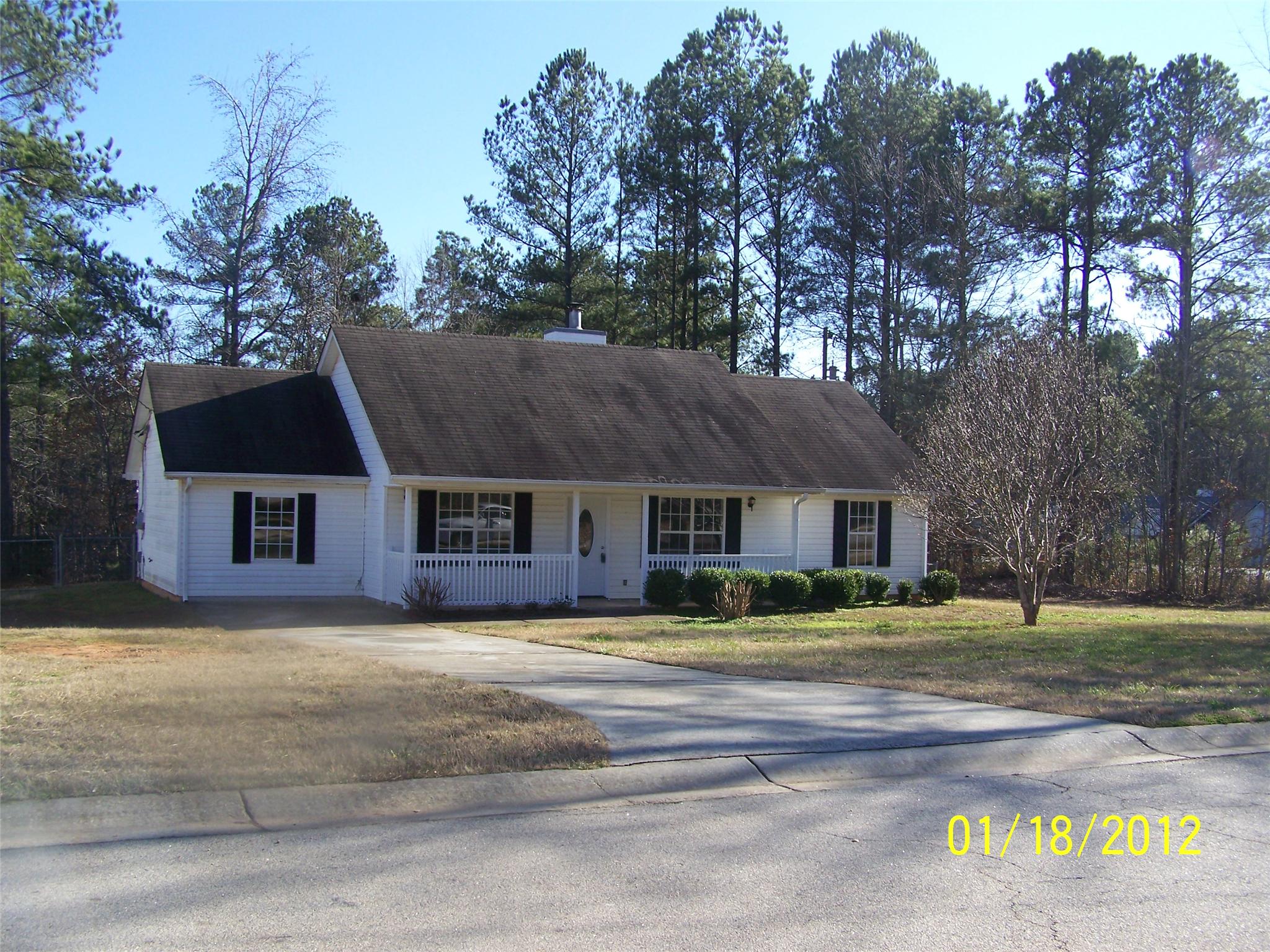 102 Star Lake Dr, Jackson, GA 30233 photo 2