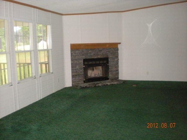 39 Dogwood Ct, Toccoa, GA 30577 photo 3