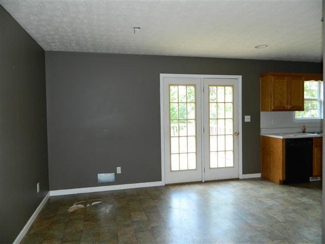 404 Crawford Rd, Barnesville, GA 30204 photo 4