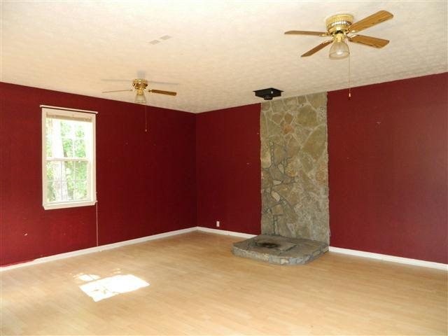 404 Crawford Rd, Barnesville, GA 30204 photo 5