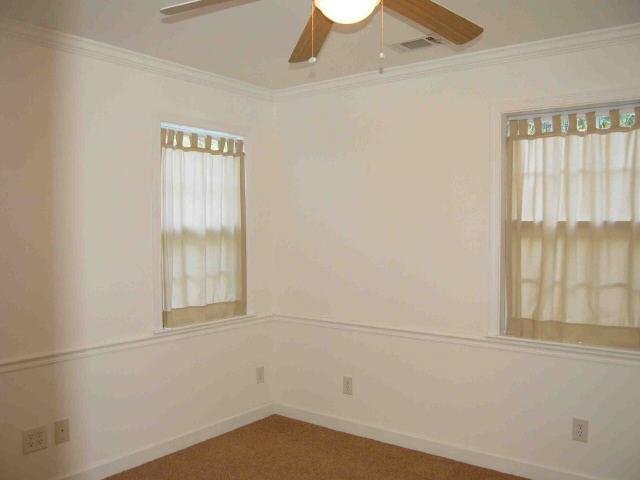 243 E Wright St, Winder, GA 30680 photo 10