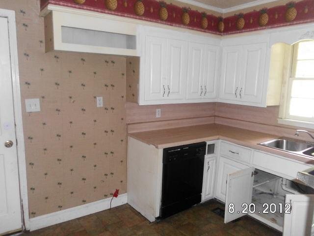 11 Mason Cir, Cave Spring, GA 30124 photo 4