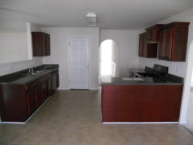 455 Lakeridge Ct, Covington, GA 30016 photo 9