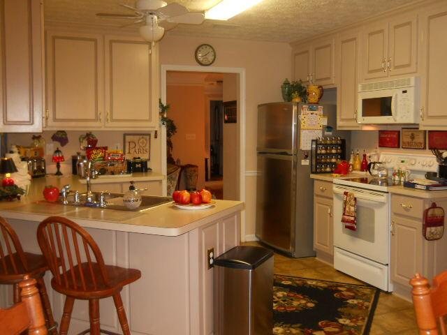 85 Coldwater Dr, Covington, GA 30016 photo 4