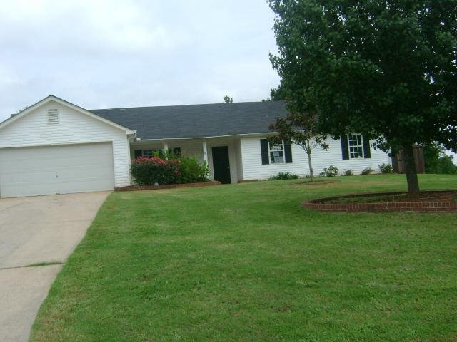 240 Cypress Dr, Covington, GA 30016 photo 1