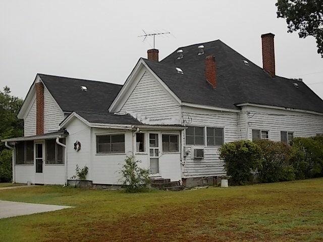 213 E Broad St, Winder, GA 30680 photo 2