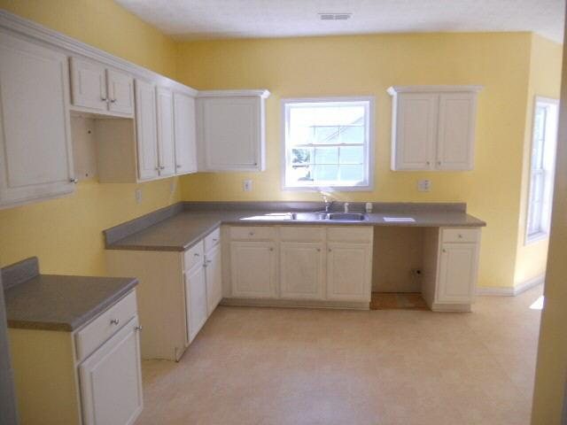 80 Syracuse Ln, Covington, GA 30016 photo 9