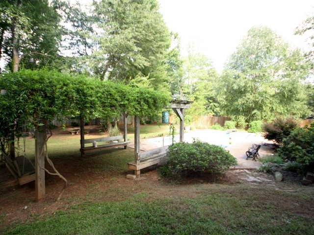 106 Louise Dr, Commerce, GA 30529 photo 5