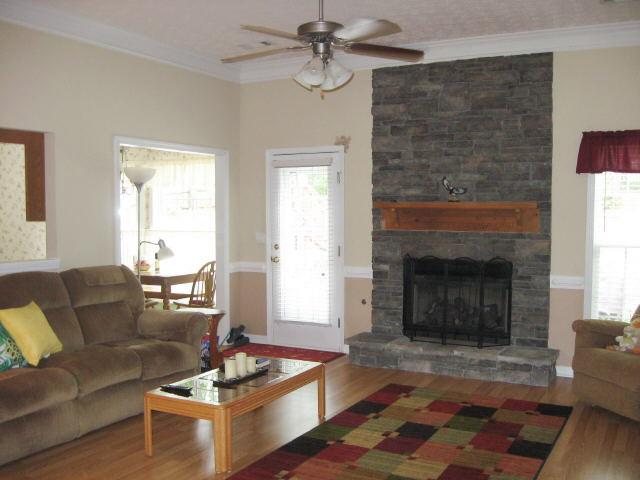 273 John Lovelace Rd, Lagrange, GA 30240 photo 2